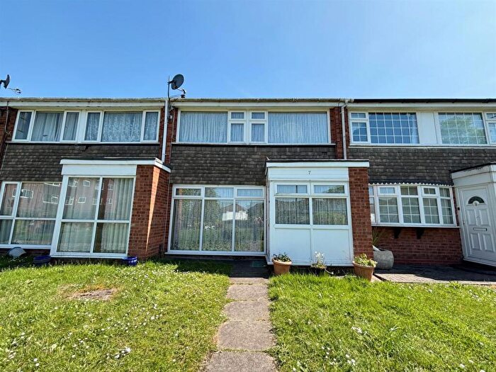 3 Bedroom Terraced House To Rent In Coniston Close, Hall Green, Birmingham, B28