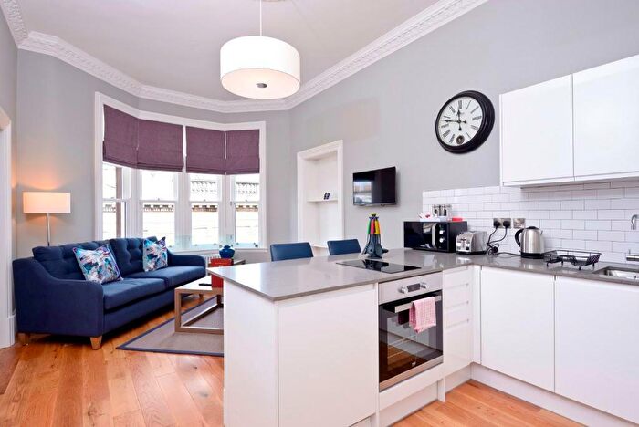 1 Bedroom Flat To Rent In Shandwick Place, West End, Edinburgh, EH2