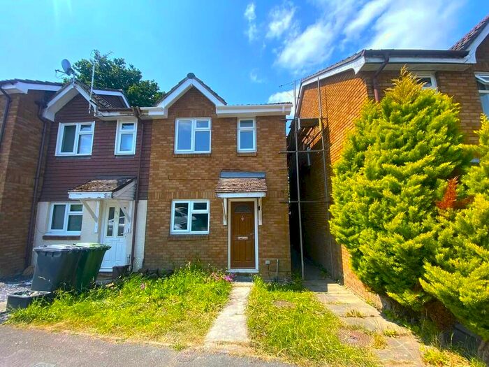 2 Bedroom End Of Terrace House To Rent In Brookside Way, West End, Southampton, SO30