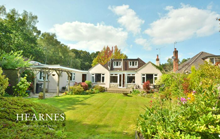 5 Bedroom Longère For Sale In Chestnut Grove, Wimborne, BH21