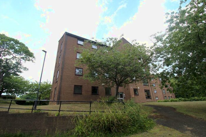 2 Bedroom Flat To Rent In Greystoke Gardens, Sandyford, Newcastle Upon Tyne, Tyne And Wear, NE2