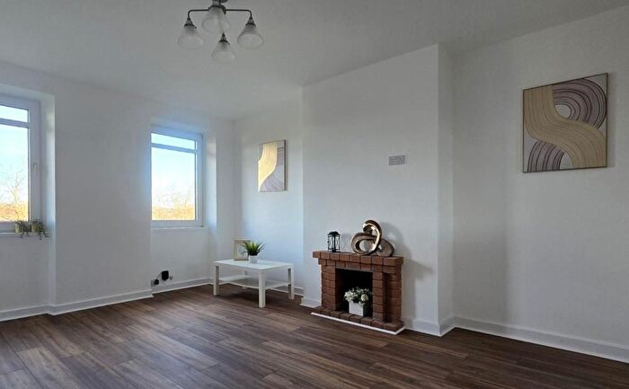 3 Bedroom Flat To Rent In Covenanters Row, Kincorth, AB12