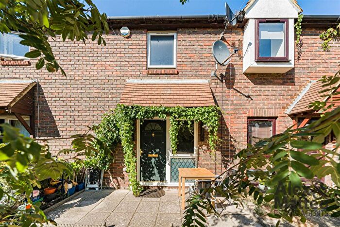 1 Bedroom House For Sale In Abbey Gardens, Bermondsey, SE16