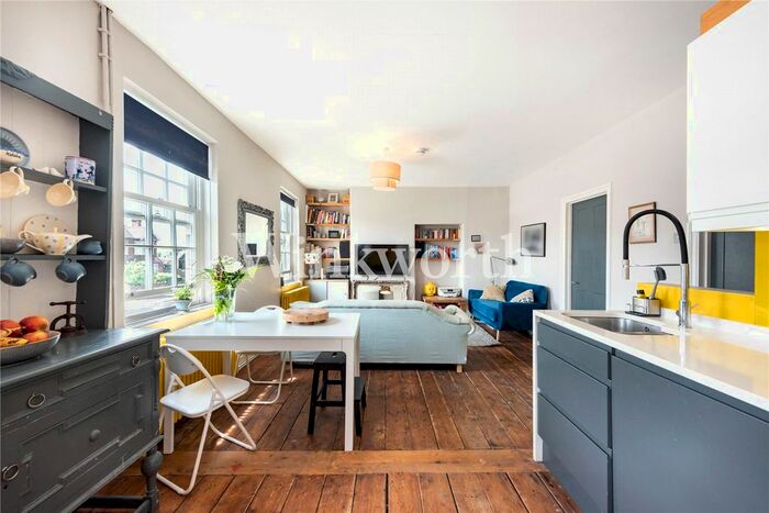 3 Bedroom Maisonette To Rent In Lordship Lane, London, N17