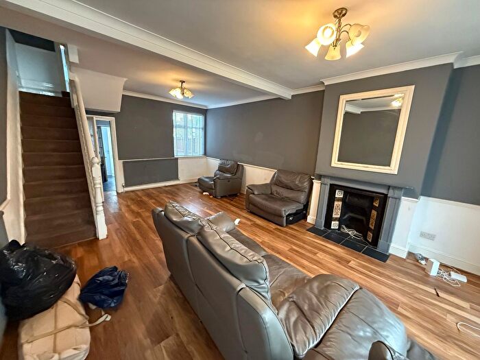 3 Bedroom Terraced House To Rent In Hilda Road, London, E16