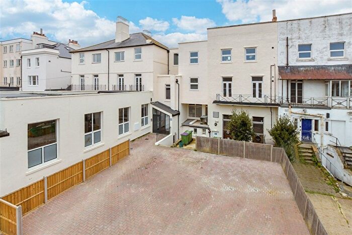 2 Bedroom Flat For Sale In Pleydell Gardens, Folkestone, Kent, CT20