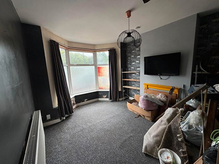 4 Bedroom Terraced House For Sale In City Road, Sheffield, South Yorkshire, S2
