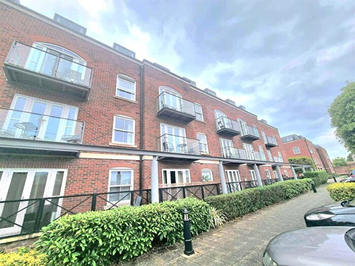 Studio To Rent In Salt Meat Lane, Gosport, PO12