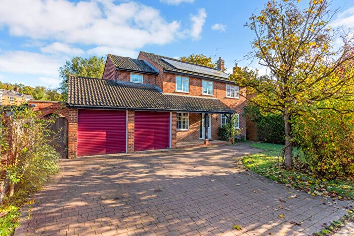 5 Bedroom Detached House For Sale In Station Approach, Wormley, GU8