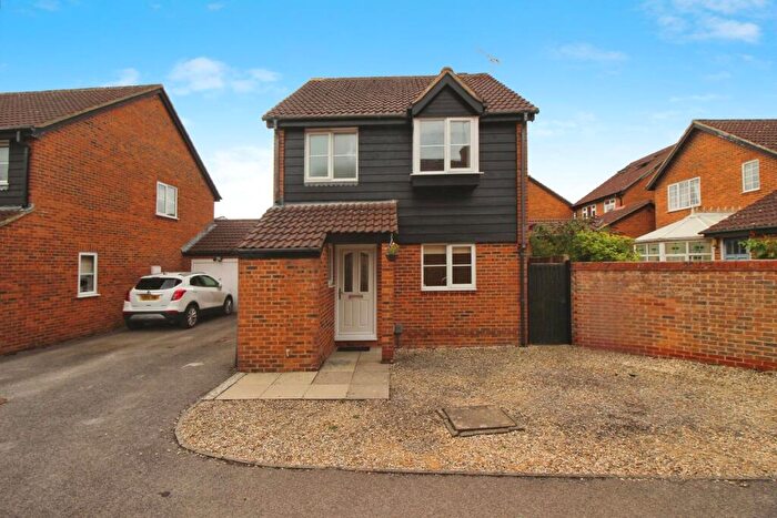 3 Bedroom Detached House To Rent In Nevis Close, Sparcells, SN5