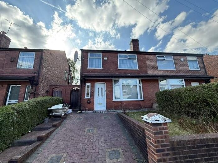 3 Bedroom Property To Rent In Boardman Road, Manchester, M8