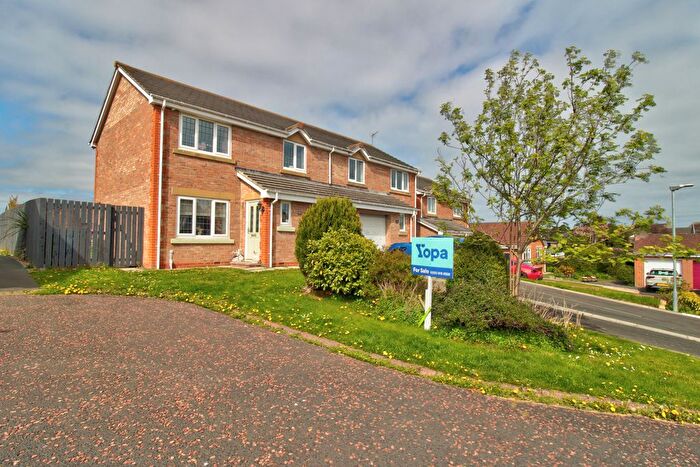 3 Bedroom Semi-Detached House For Sale In The Close, Morpeth, NE65