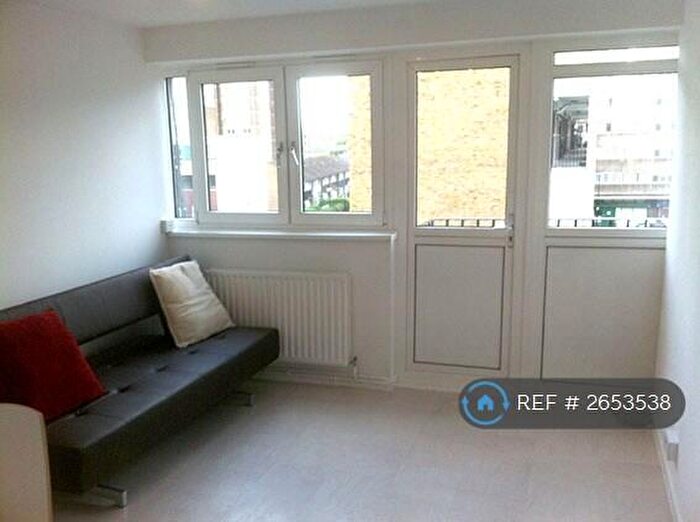 2 Bedroom Flat To Rent In Windsor House, London, E2