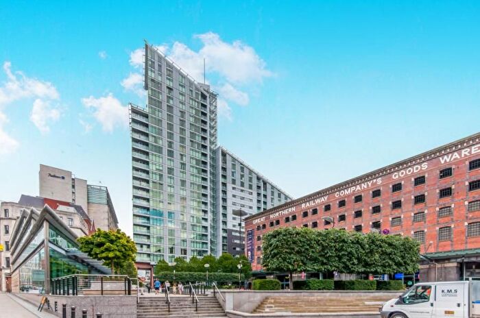 1 Bedroom Property To Rent In Great Northern Tower, Manchester, M3