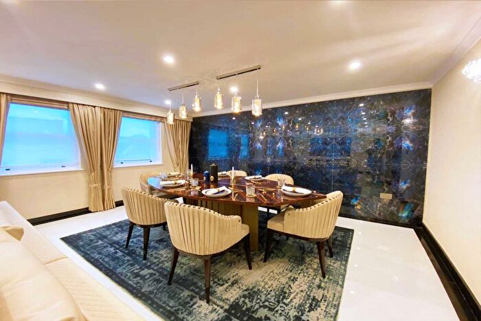 4 Bedroom Flat To Rent In Hamilton Mews, Mayfair, W1J