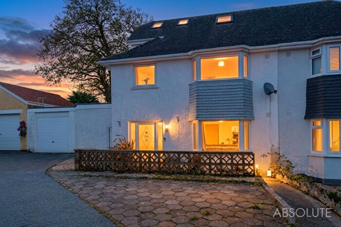 3 Bedroom Semi Detached House For Sale In Torridge Avenue, Torquay, TQ2