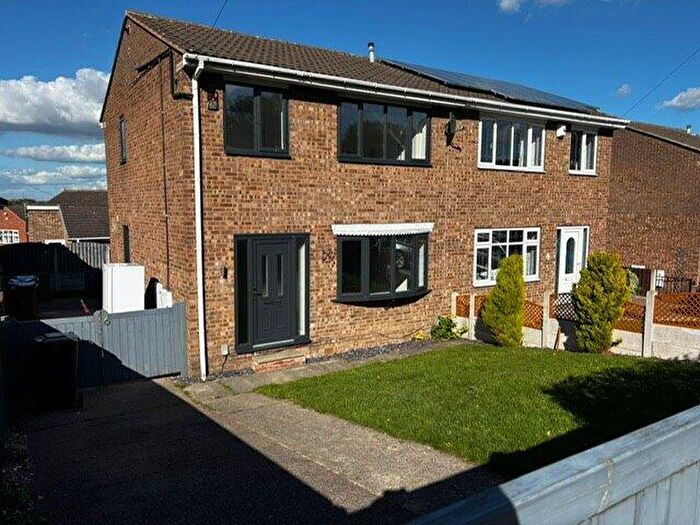 3 Bedroom Semi-Detached House To Rent In Carlton, Carlton, S71