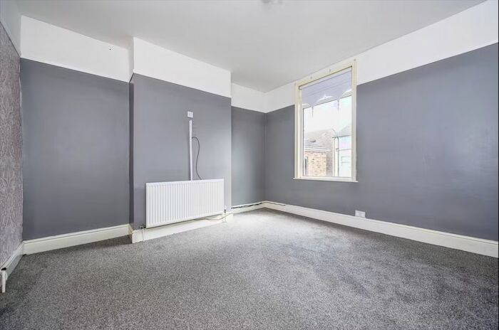 6 Bedroom House To Rent In Windsor Road, Liverpool, Liverpool, L13