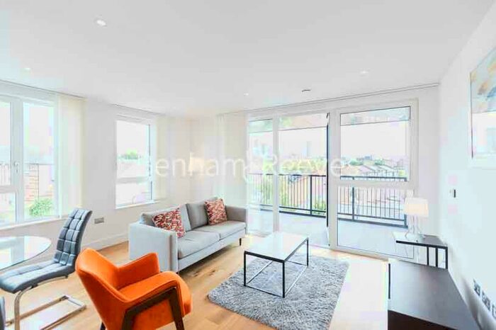 2 Bedroom Apartment To Rent In Plough Way, Surrey Quays, SE16