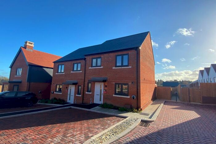 2 Bedroom Semi-Detached House To Rent In Daubeney Way, Winchester, Hampshire, SO22