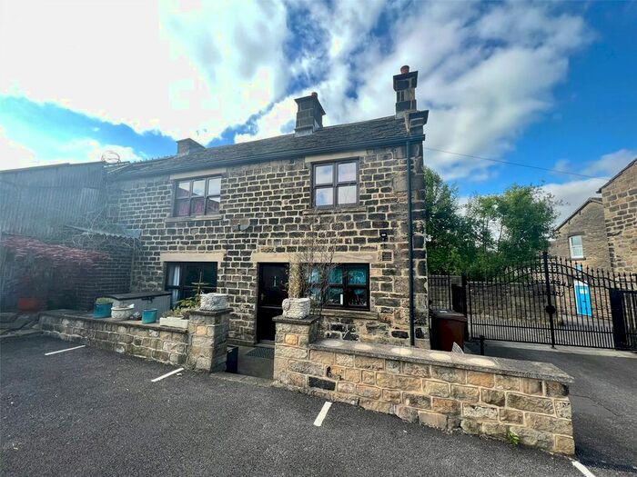2 Bedroom Terraced House To Rent In Crow Lane, Otley, West Yorkshire, Uk, LS21