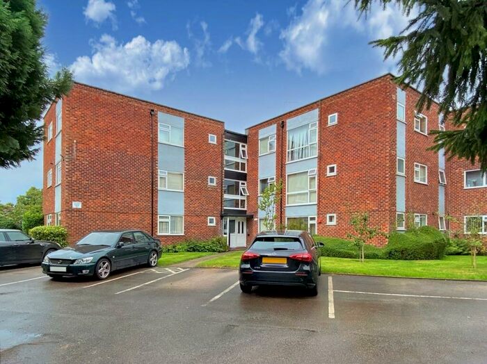 1 Bedroom Apartment To Rent In Beech Grove, Sale, M33