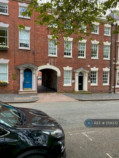 2 Bedroom Flat To Rent In St.Paul&#S Mews, Birmingham, B3