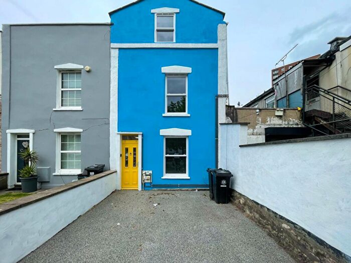 3 Bedroom Maisonette To Rent In Armoury Square, Easton, BS5