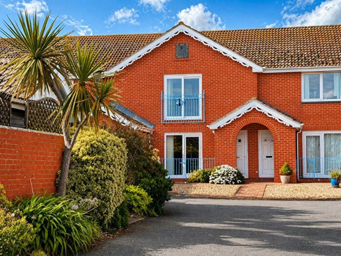 2 Bedroom Flat For Sale In Nelson Road, Brixham, TQ5