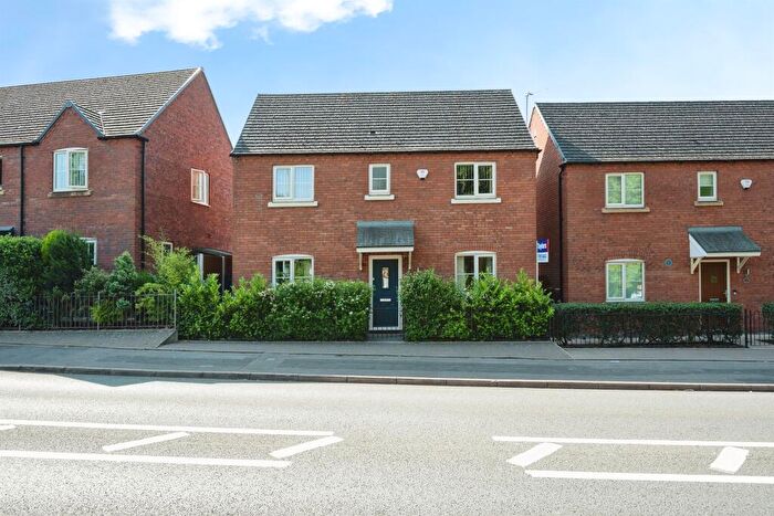 3 Bedroom Detached House For Sale In High Street, Kingswinford, DY6
