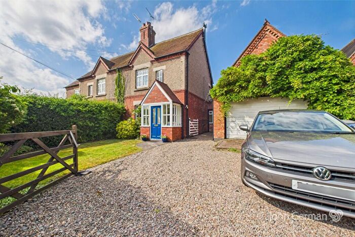 3 Bedroom Semi-Detached House For Sale In Abbots Bromley Road, Hoar Cross, DE13