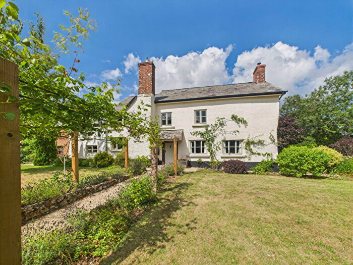 5 Bedroom Detached House For Sale In Hackhams Farm, Buckerell, EX14