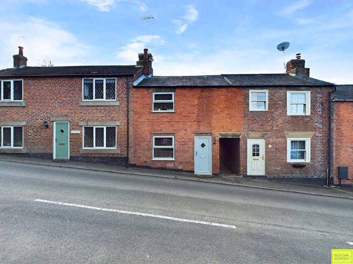 2 Bedroom Cottage For Sale In Holly Bank Cottages, Alfreton, DE55