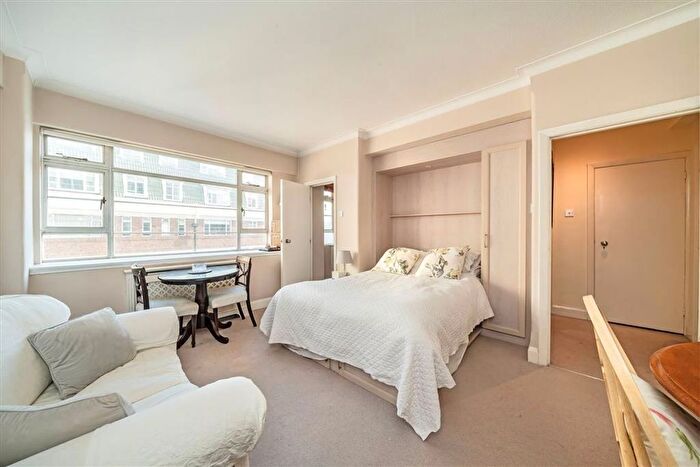 Studio To Rent In Sloane Avenue, London, SW3