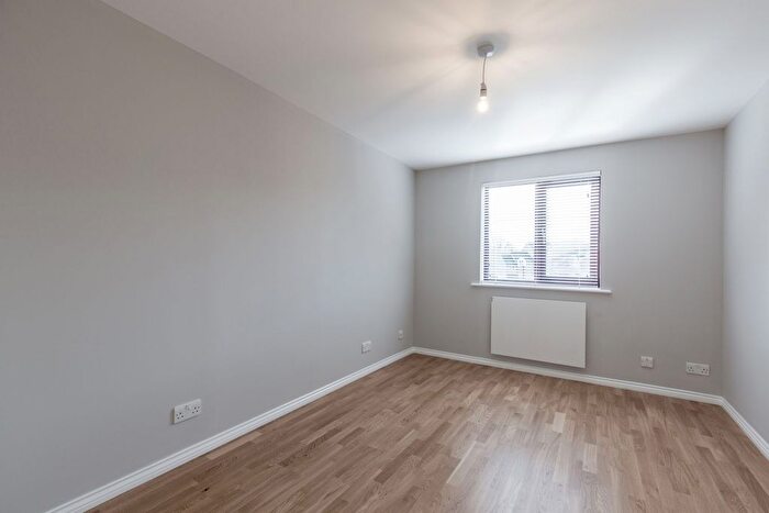 1 Bedroom Flat To Rent In Myers Lane, London, SE14