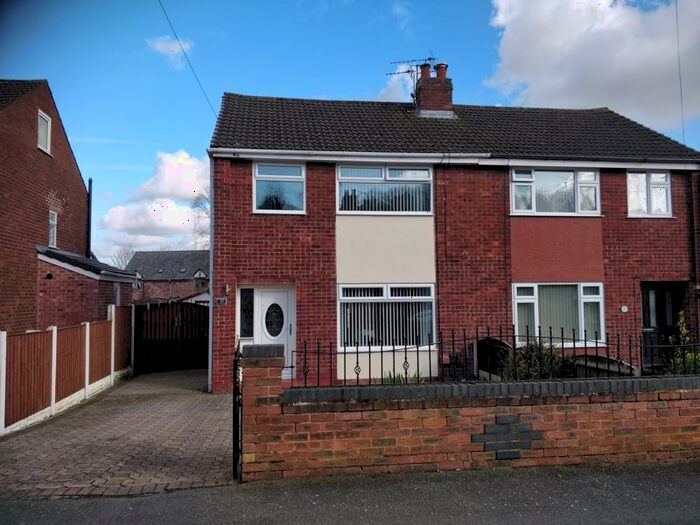 3 Bedroom Property To Rent In St. Marys Road, Halton, Runcorn, WA7