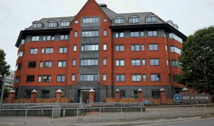 1 Bedroom Flat To Rent In Verona Apartments, Slough, SL1