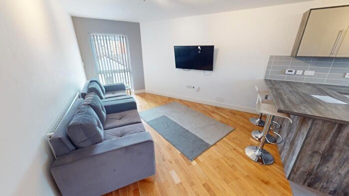 3 Bedroom Semi-Detached House To Rent In Kilbourn Street, Nottingham, NG1