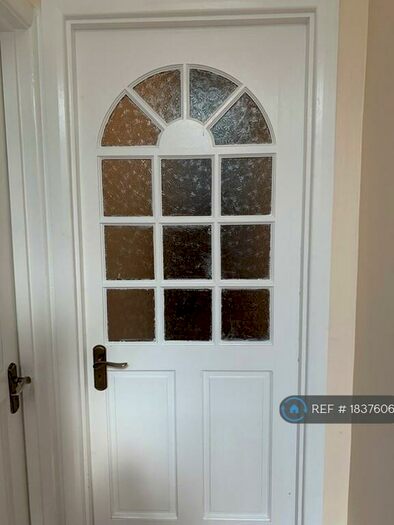 3 Bedroom Terraced House To Rent In Blue Anchor Lane, London, SE16