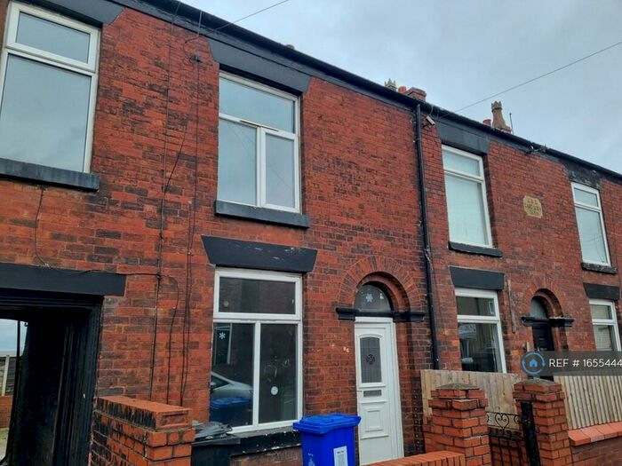 3 Bedroom Terraced House To Rent In Two Trees Lane, Denton, Manchester, M34