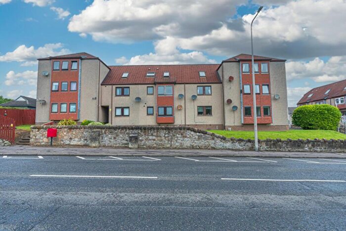 2 Bedroom Maisonette For Sale In Robert Smith Court, Lumphinnans, Cowdenbeath, KY4