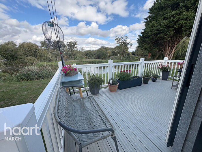 2 Bedroom Park Home For Sale In Bedford Bank, Welney, PE14