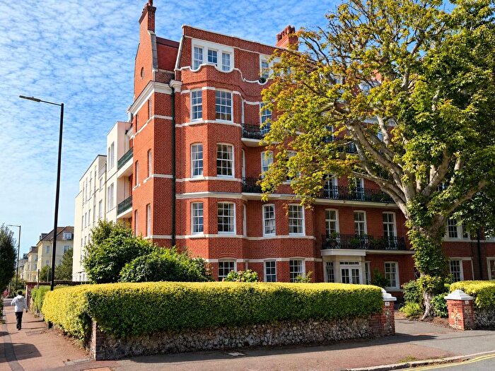 4 Bedroom Flat For Sale In Hartington Place, Eastbourne, BN21