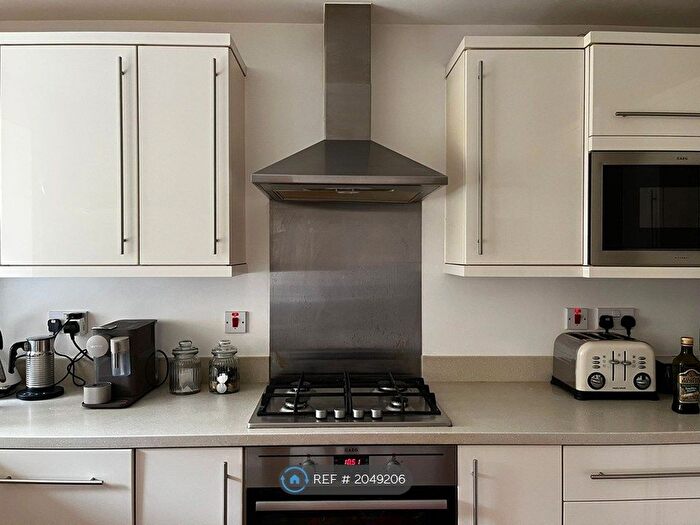 1 Bedroom Flat To Rent In Findlay Mews, Marlow, SL7