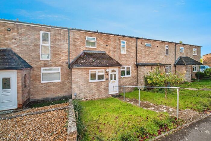 3 Bedroom Terraced House For Sale In Guernsey Close, Basingstoke, RG24