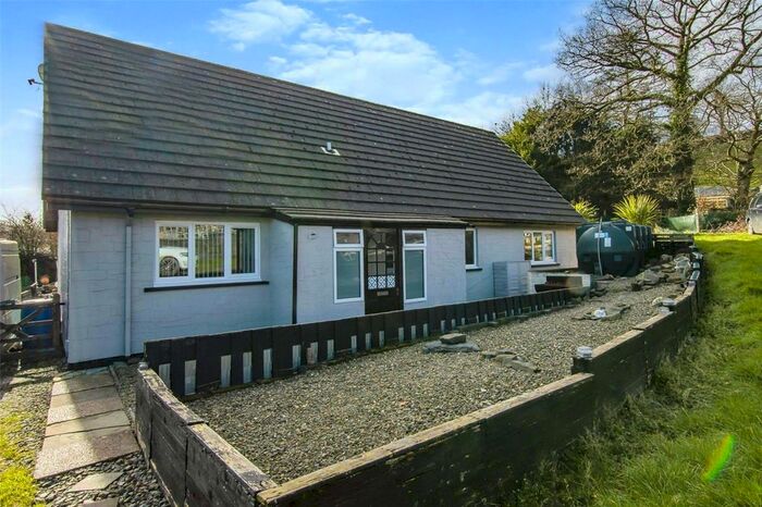4 Bedroom Detached House For Sale In Pant Y Crau Mydroilyn, Lampeter, Ceredigion, SA48