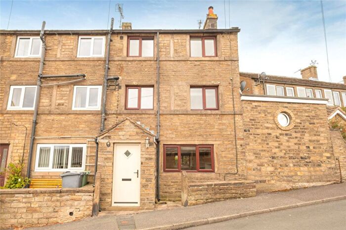 4 Bedroom Terraced House For Sale In Cinderhills Road, South Lane, Holmfirth, HD9