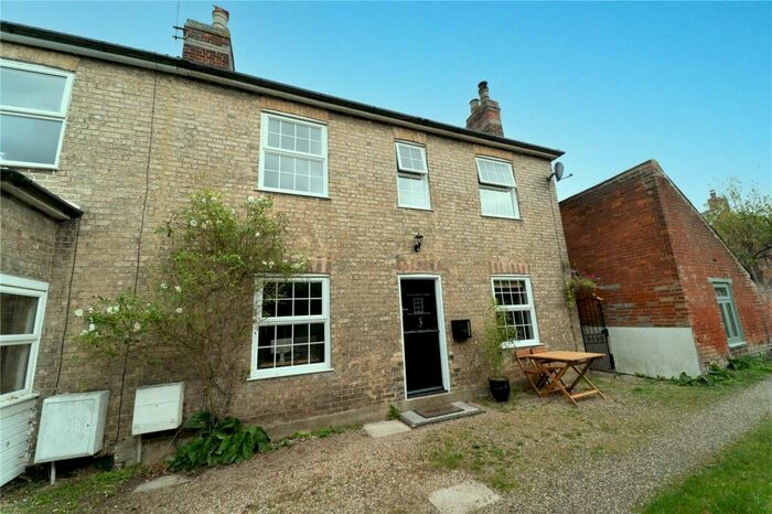 4 Bedroom Semi-Detached House To Rent In The Chase, New Road, Mistley, Manningtree, CO11