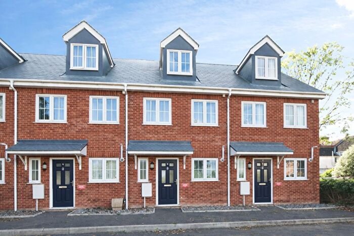 3 Bedroom Terraced House For Sale In Paragon Place, Bridgwater, TA6