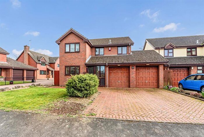 4 Bedroom Detached House For Sale In Lillywhite Crescent, Andover, SP10